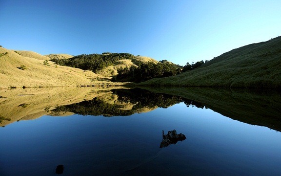 ???????? (Small pond at NengGao Mountain)
